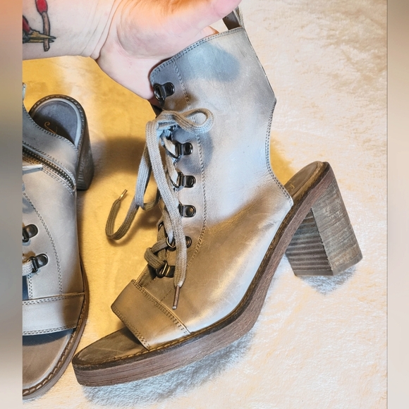 EUC Free People City Of Lights Lace-Up Open-Toe Boot, EU 40/US 9.5-10, Grey - Picture 2 of 3